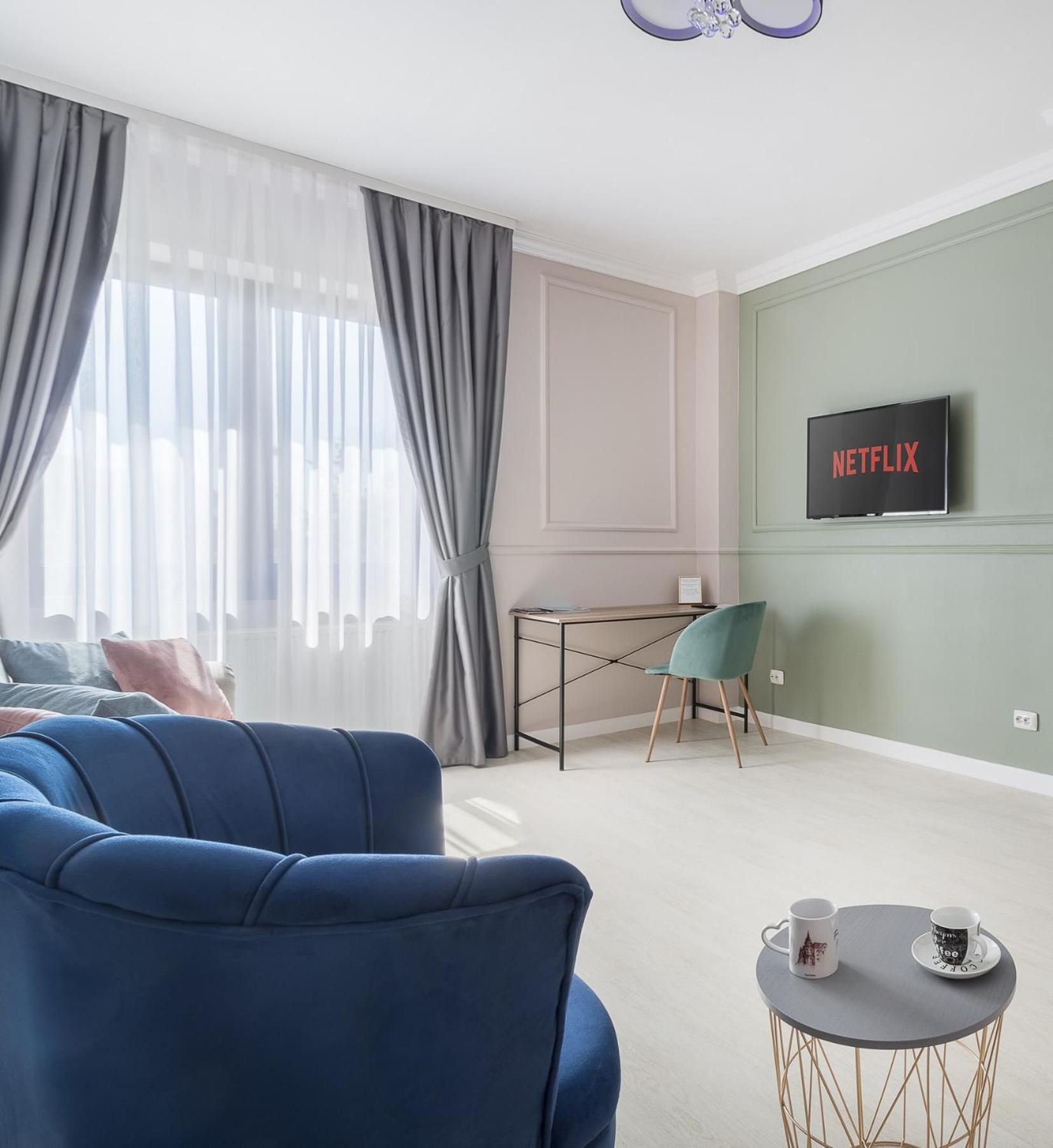 Moonlight Central Apartments Oradea Exterior foto